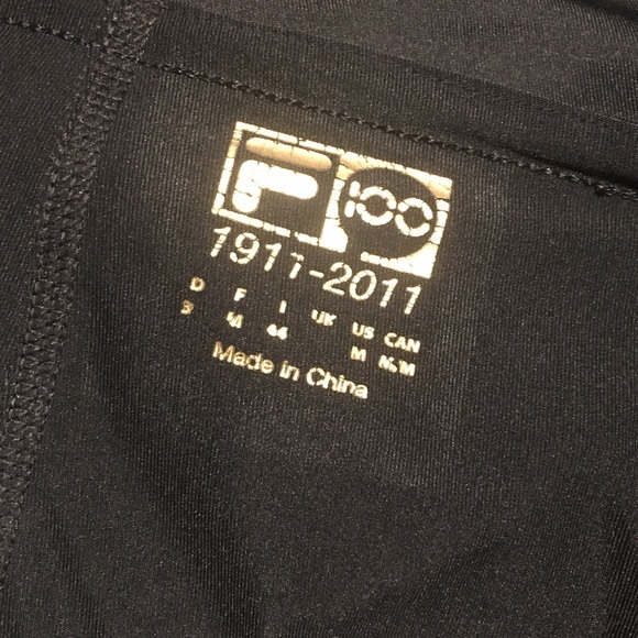 *Fila* Skort. Sports/Street Wear in B&W - Picture 7 of 10